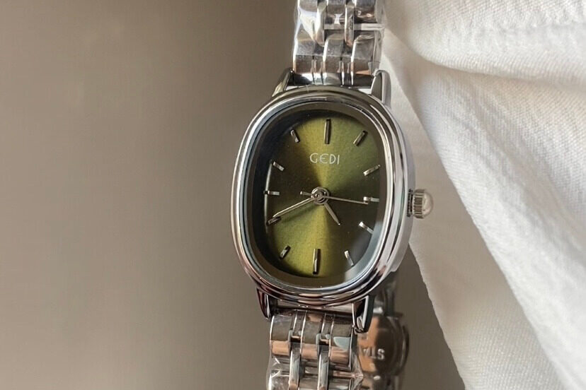 Minimalist Emerald Green Oval Face Silver Bracelet Watch