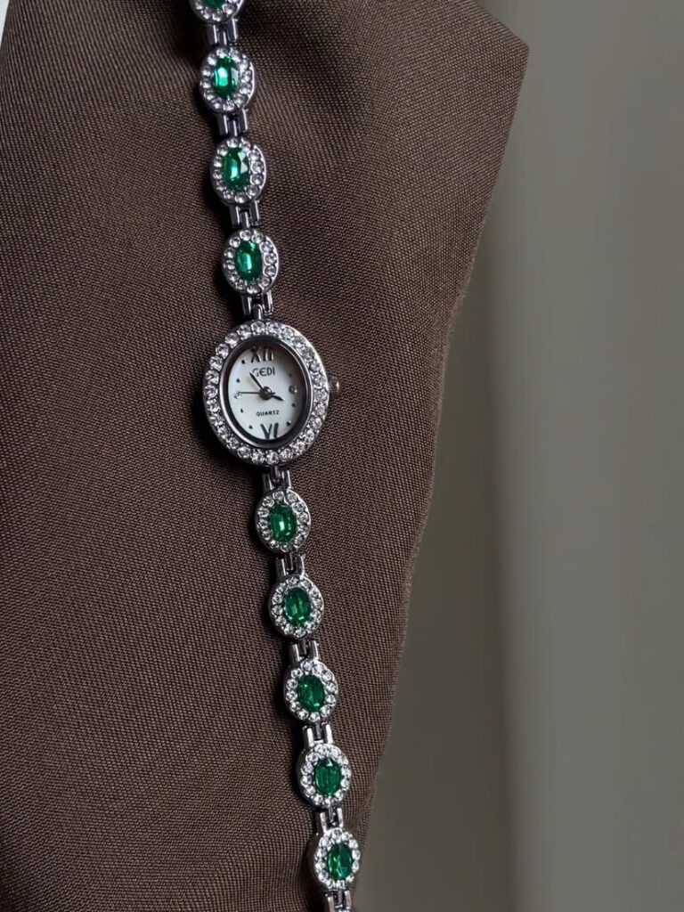 Vintage Zircon Small Oval Face Silver Bracelet Watch