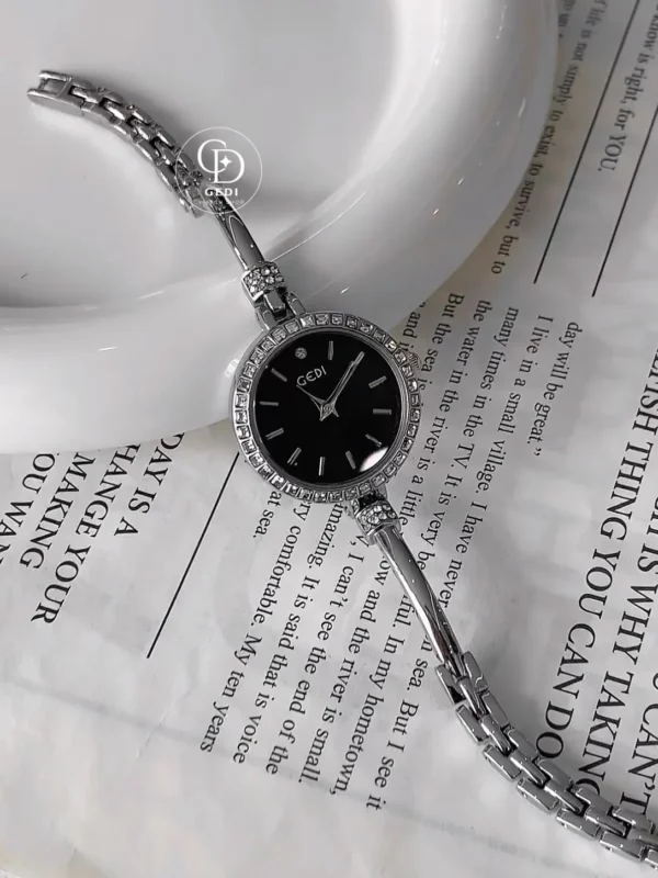 Minimalist Silver Watch with Black Dial and Slim Band