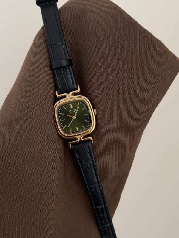 Vintage Emerald Green Square Leather Watch