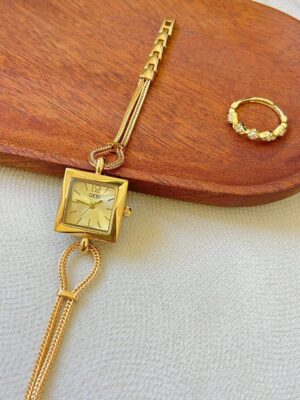 Minimalist Style Gold/Silver Square Face Bracelet Watch