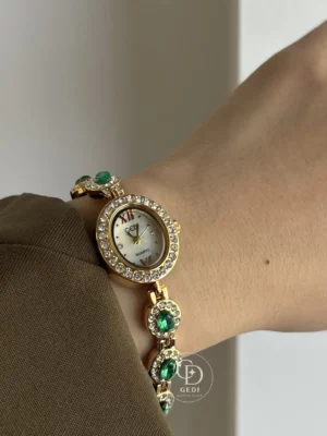 Vintage Zircon Small Oval Face Gold Bracelet Watch