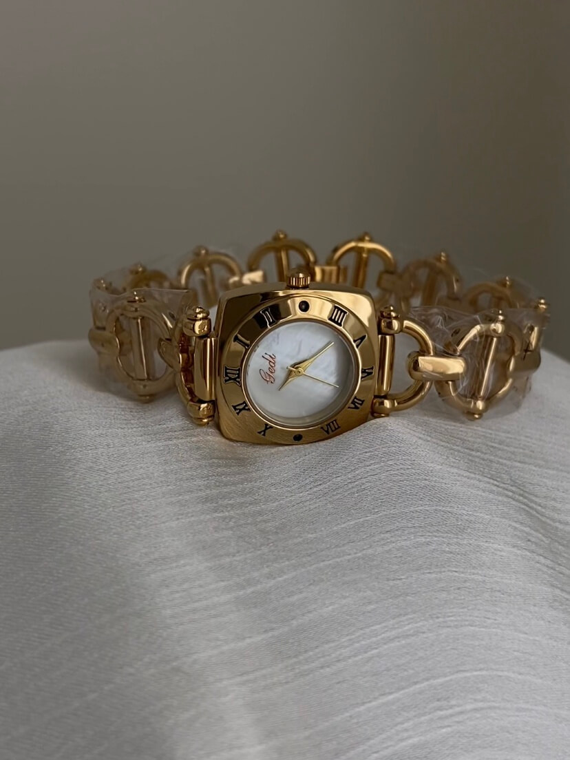 Chic Black/White Square Face Gold Bracelet Watch