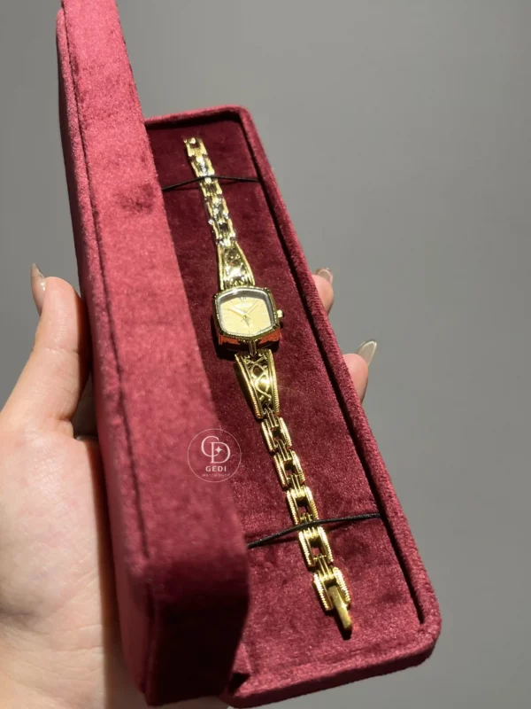 Vintage Emerald Velvet Watch Gift Box