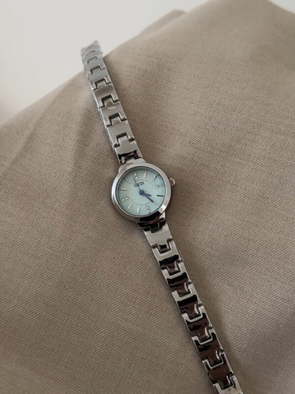 Dainty Round Face Stainless Steel Women's Watch