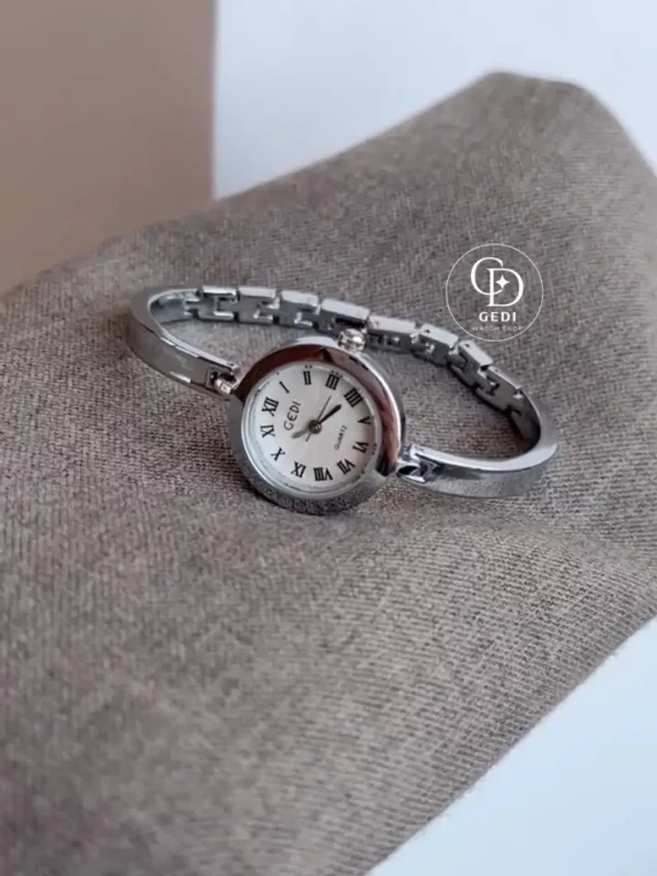 Dainty Round Face Silver Bracelet Women's Watch