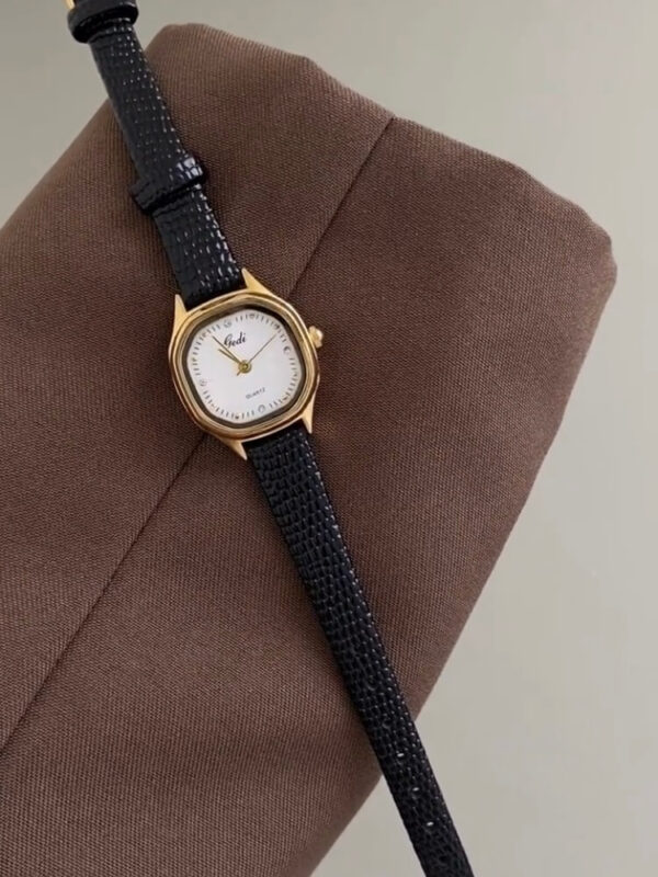 Classic Style Square Face Black/Brown Leather Women‘s Watch