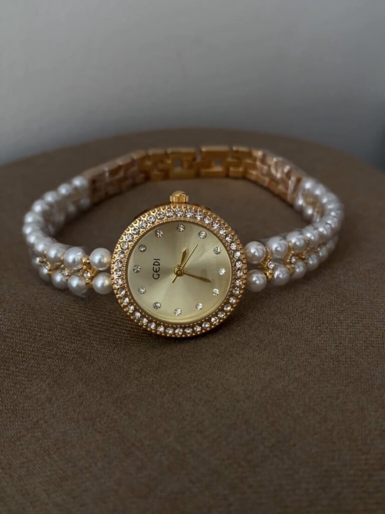 Dainty Round Face Pearl Chain Women’s Watch