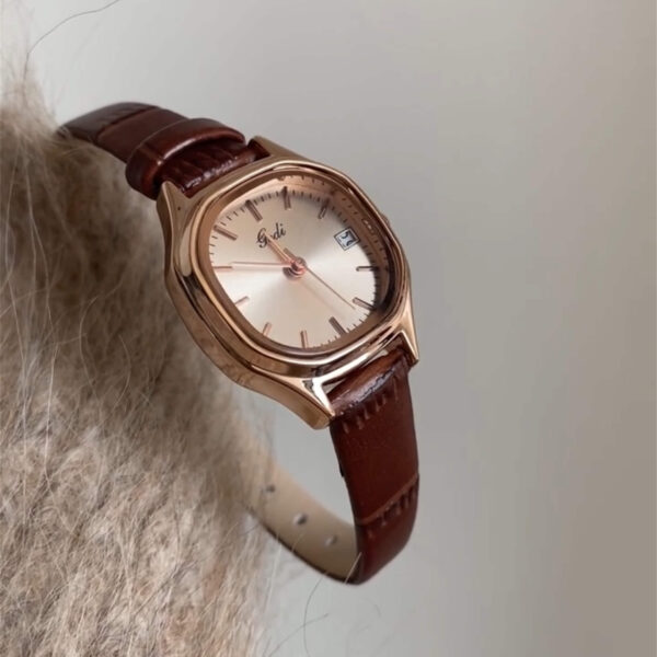 Chic Style Brown Oval Face Women’s Leather Watch
