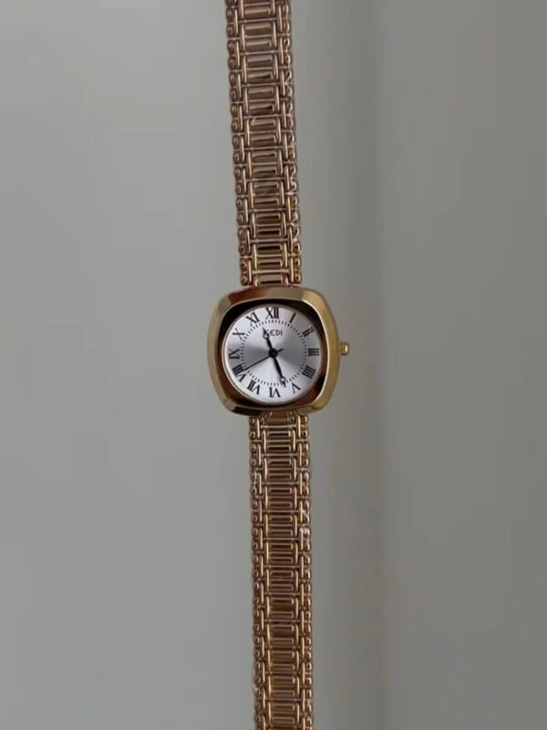 Minimalist Style Square Face Gold Bracelet Ladies Watch
