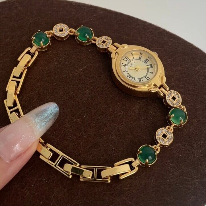 Vintage Gold Oval Small Face Bracelet Watch for Women