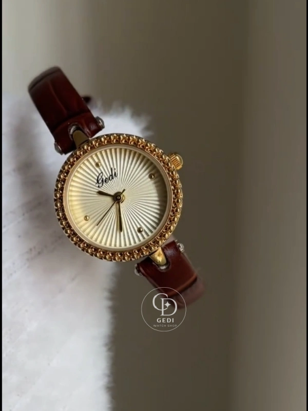 Retro Gold Round Dial Watch for Women Brown Leather Strap Ladies Watch