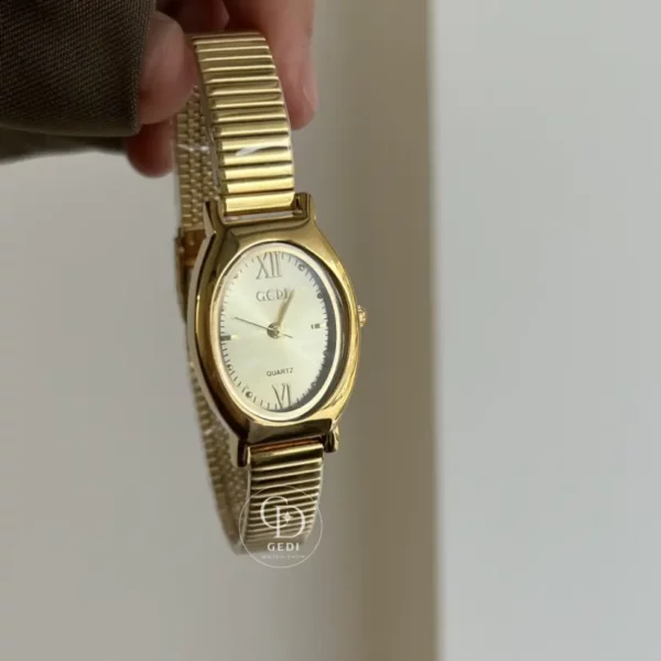 Chic Style Gold Emerald Green Oval Bracelet Ladies Watch