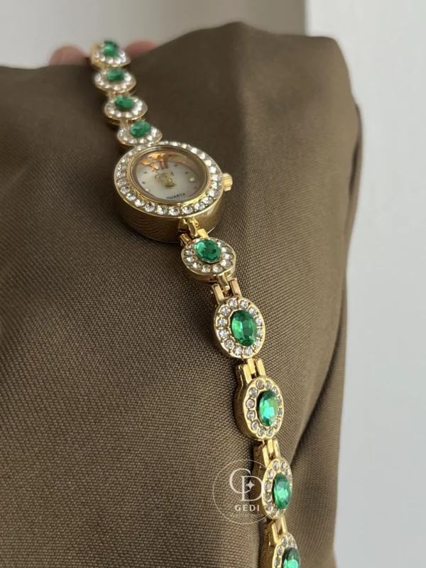 Vintage Zircon Small Oval Face Gold Bracelet Watch