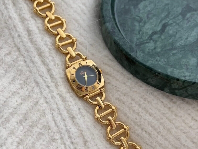 Chic Black/White Square Face Gold Bracelet Watch