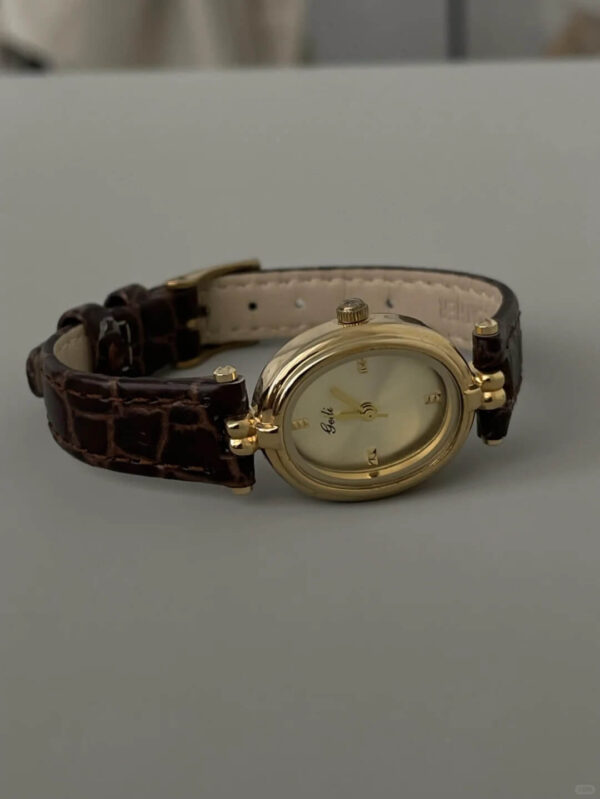 Vintage Black/Brown Oval Face Women's Watch