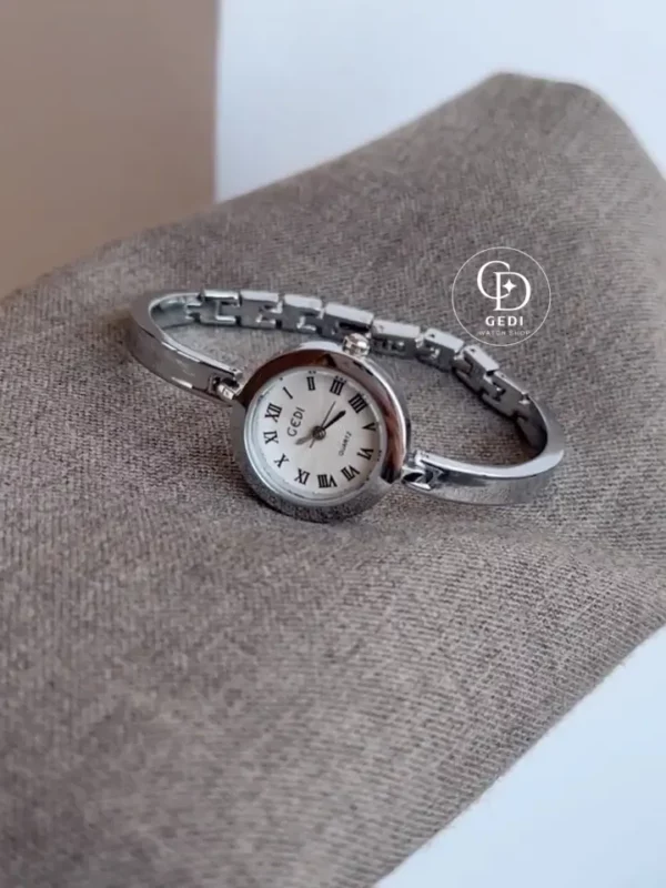 Dainty Round Face Silver Bracelet Women's Watch