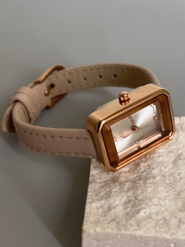 Vintage Ladies Minimalist Rectangle Brown Genuine Leather Watch