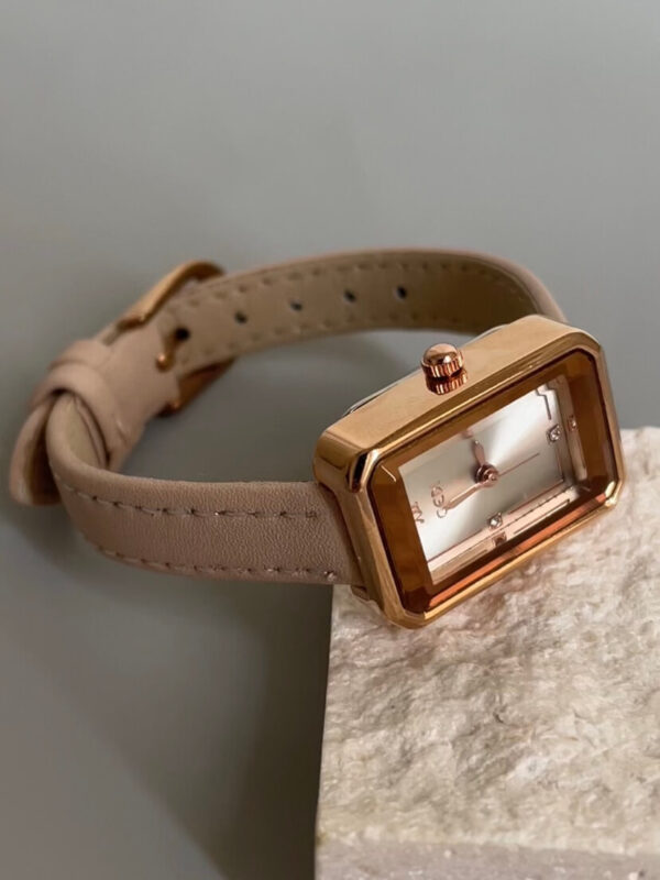 Vintage Ladies Minimalist Rectangle Brown Genuine Leather Watch