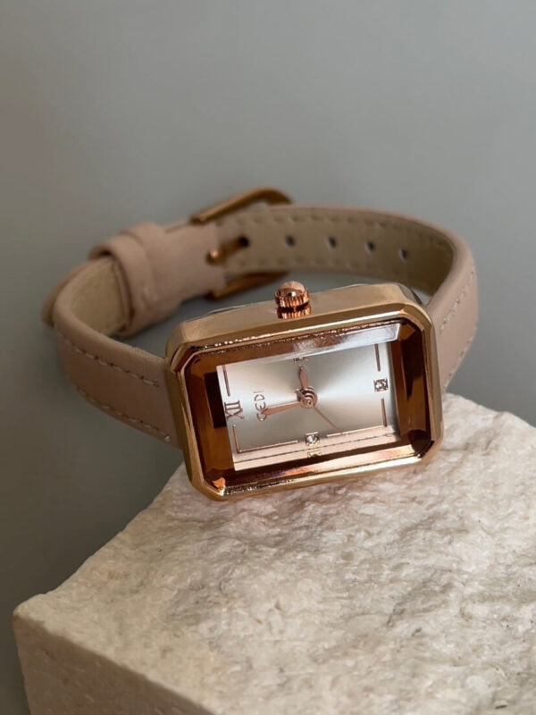 Vintage Ladies Minimalist Rectangle Brown Genuine Leather Watch