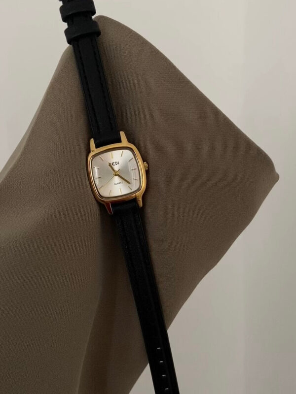 Minimalist Green/White Square Face Leather Watch