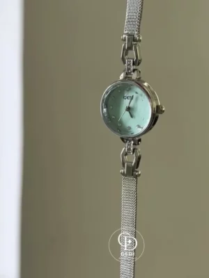 Elegant Silver Mesh Watch Round Face Watch For Women
