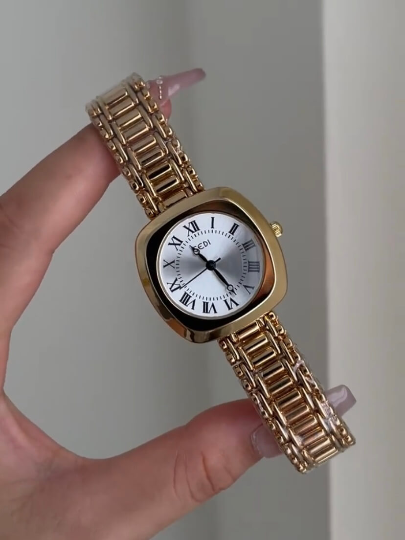 Minimalist Style Square Face Gold Bracelet Ladies Watch