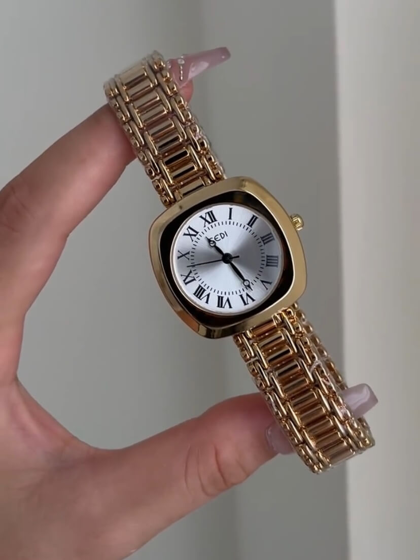 Minimalist Style Square Face Gold Bracelet Ladies Watch