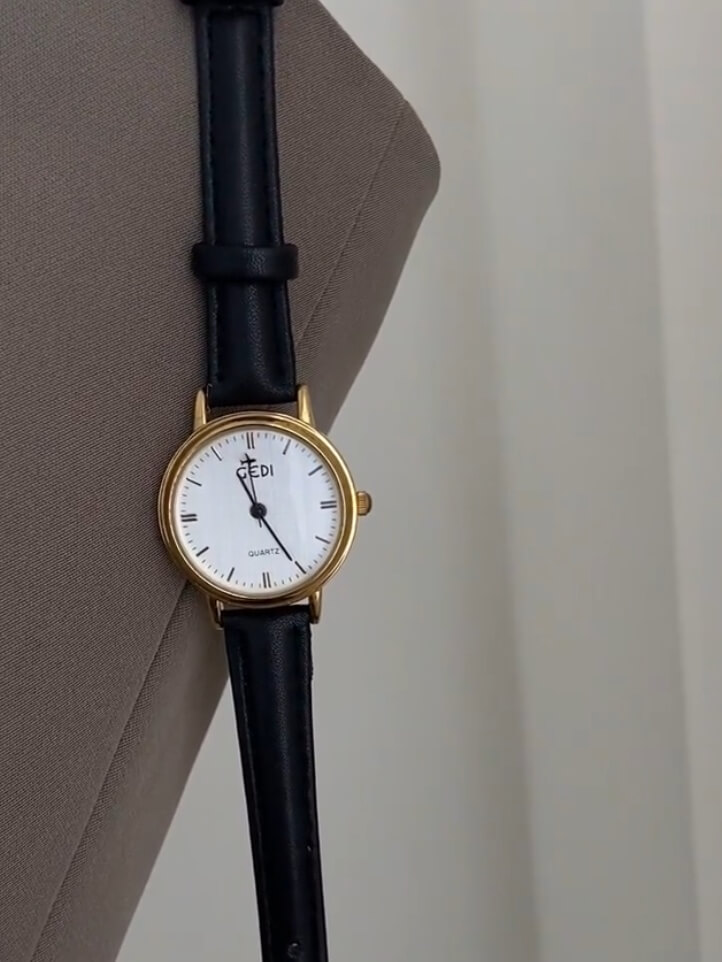 Classic Style Round Face Black/Brown Genuine Leather Watch