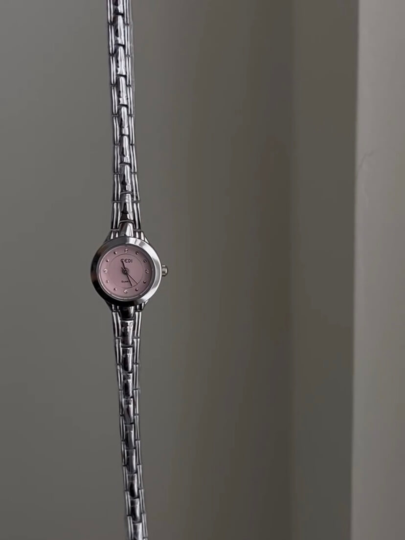 Vintage Style Round Face Gold/Silver Bracelet Watch