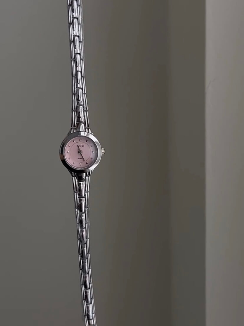 Vintage Style Round Face Gold/Silver Bracelet Watch