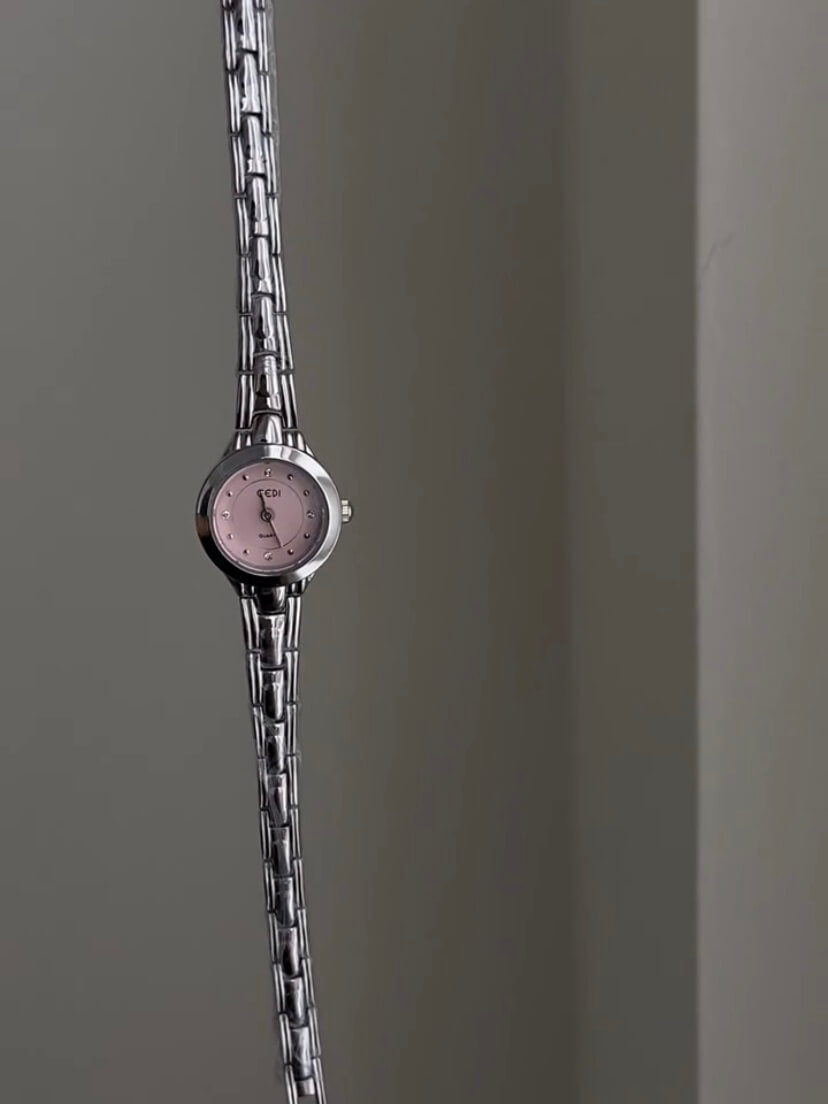 Vintage Style Round Face Gold/Silver Bracelet Watch