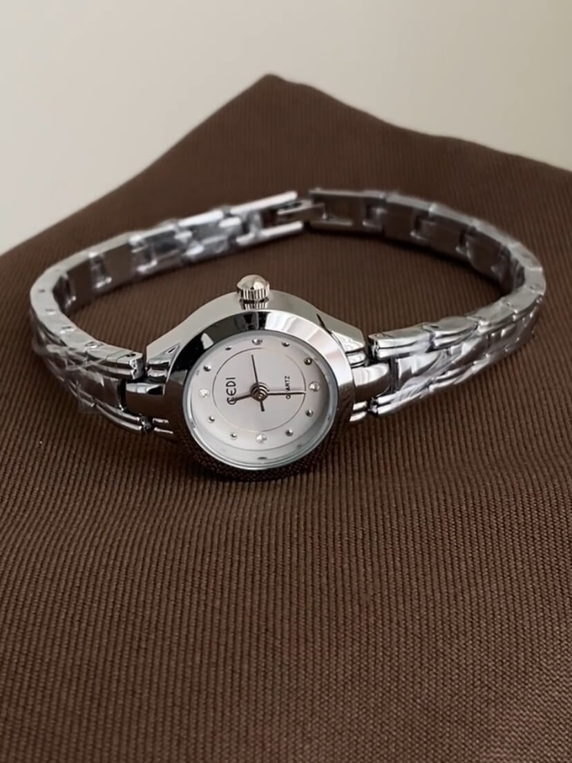 Vintage Style Round Face Gold/Silver Bracelet Watch