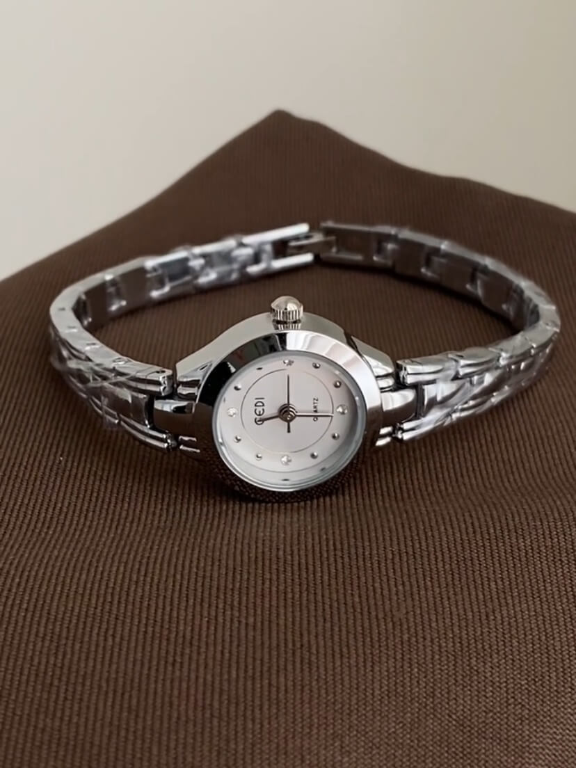 Vintage Style Round Face Gold/Silver Bracelet Watch