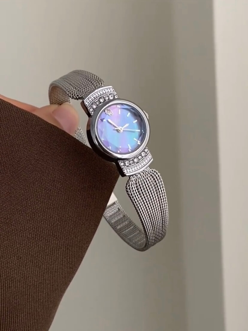 Chic Mother of Pearl Gold/Silver Round Face Wristwatch