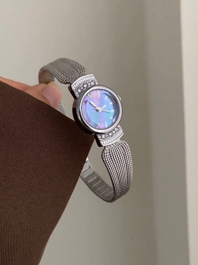 Chic Mother of Pearl Gold/Silver Round Face Wristwatch