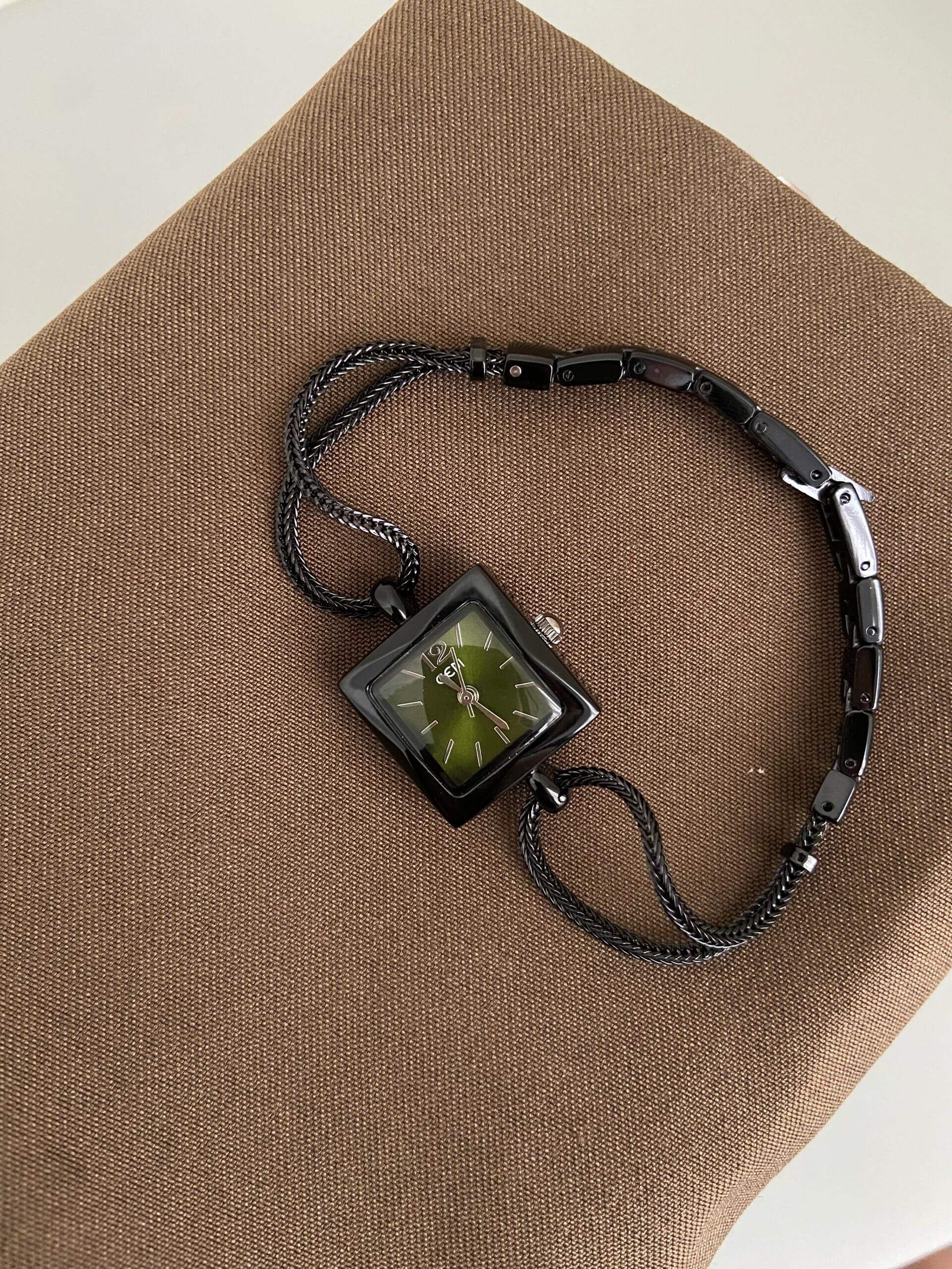 Minimalist Style Black and Green Square Face Bracelet Watch