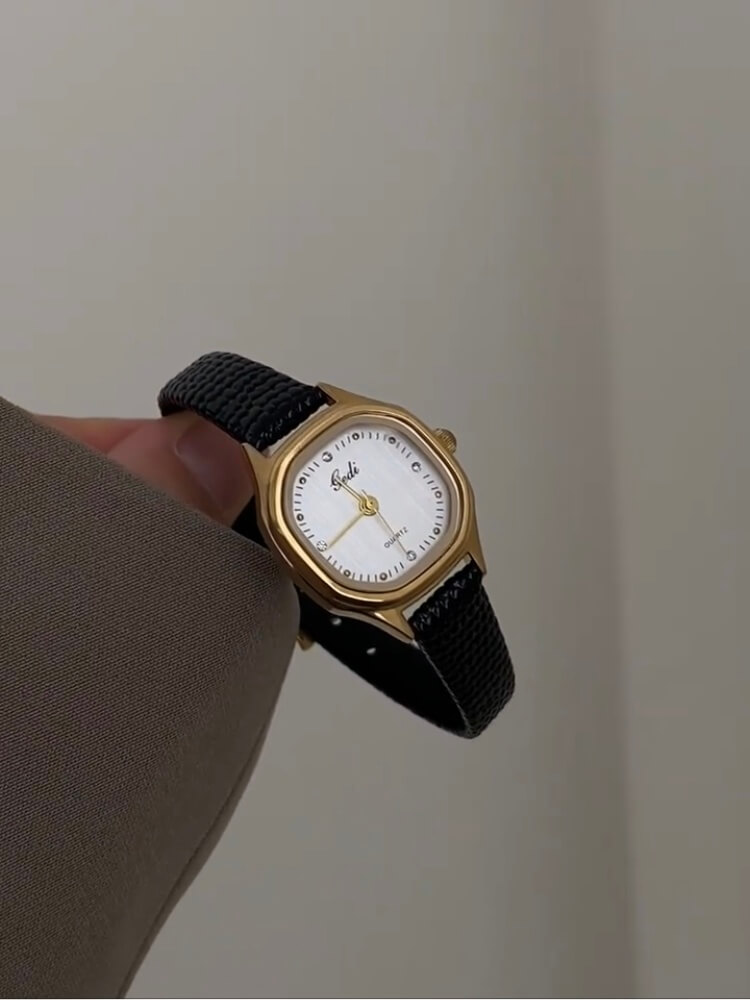 Classic Style Square Face Black/Brown Leather Women‘s Watch