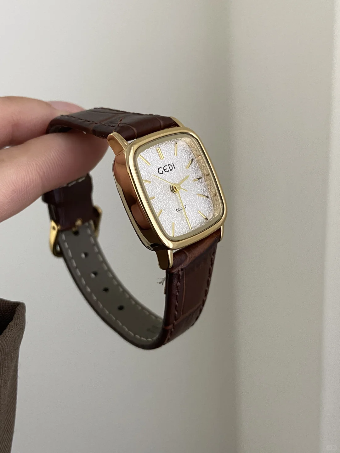 Vintage Style Gold Square Face Black/Brown Leather Watch