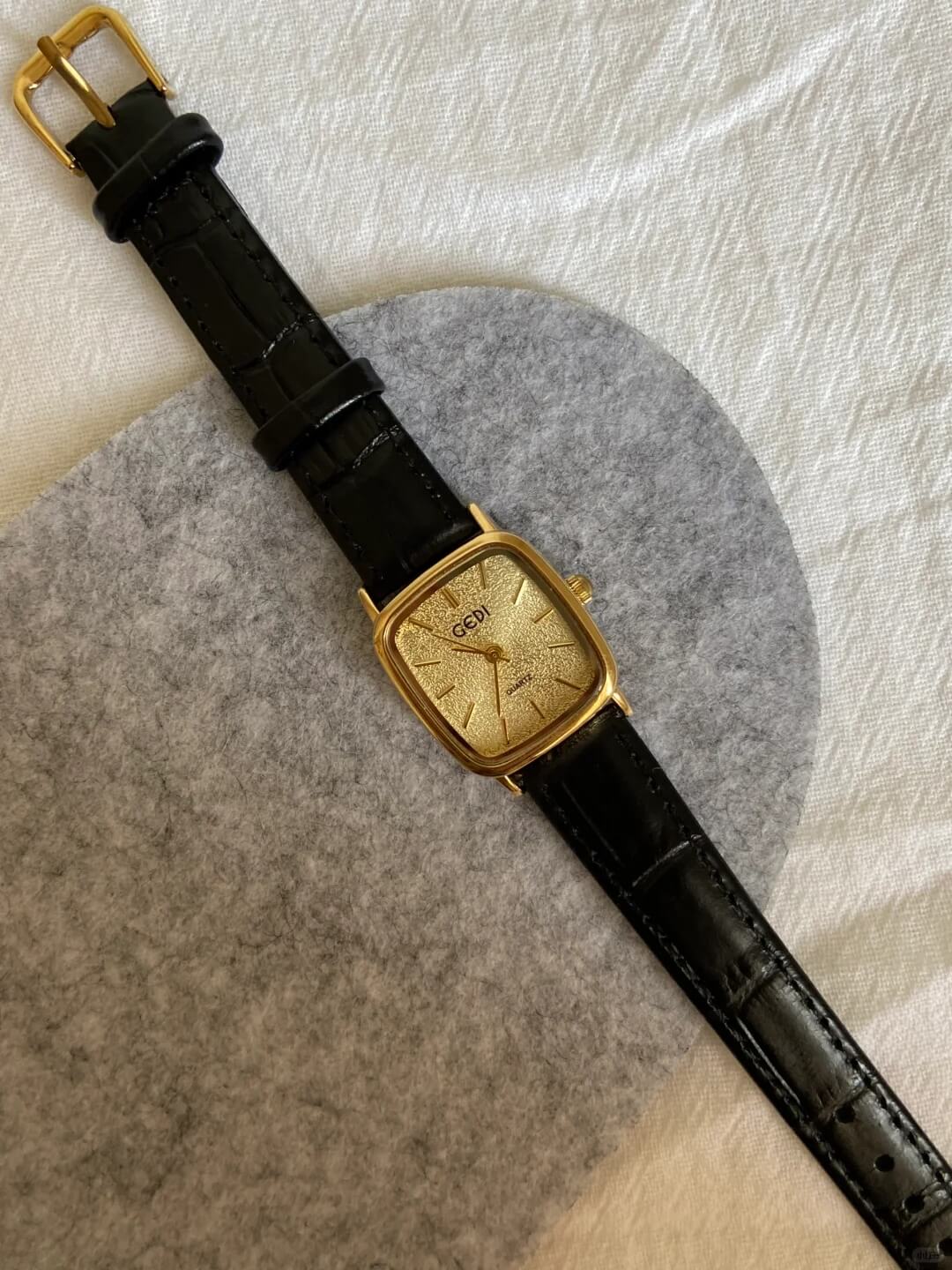 Vintage Style Gold Square Face Black/Brown Leather Watch