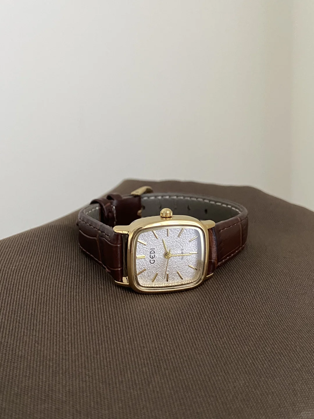 Vintage Style Gold Square Face Black/Brown Leather Watch