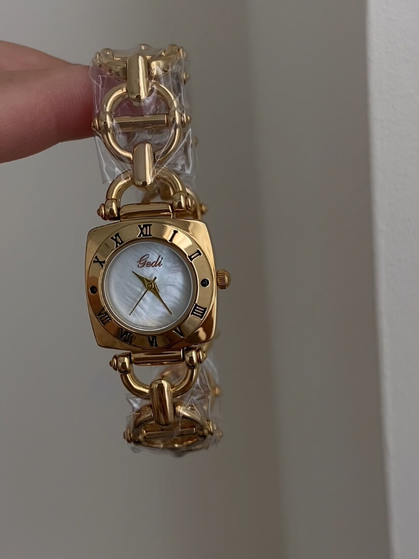 Chic Black/White Square Face Gold Bracelet Watch