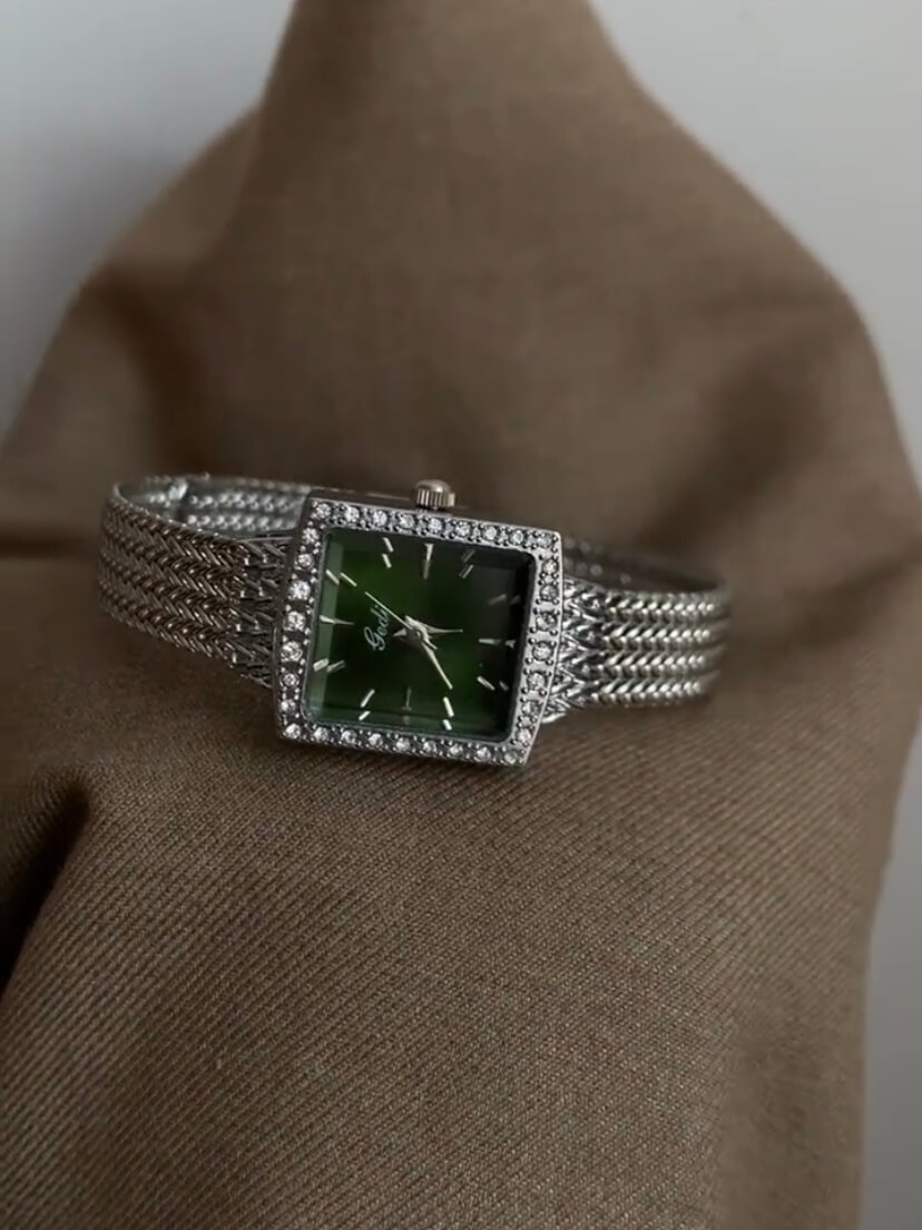 Vintage Style Emerald Green Square Face Bracelet Watch