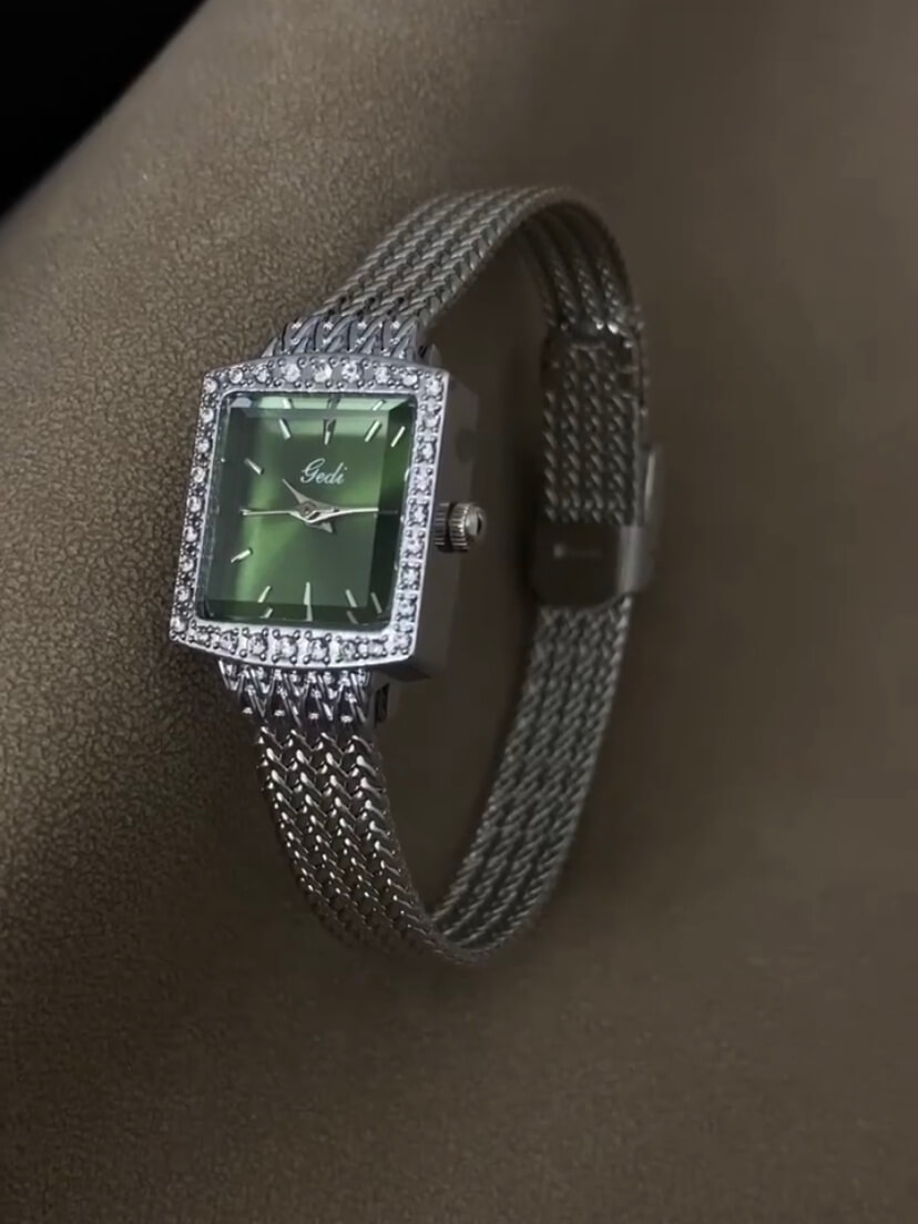 Vintage Style Emerald Green Square Face Bracelet Watch