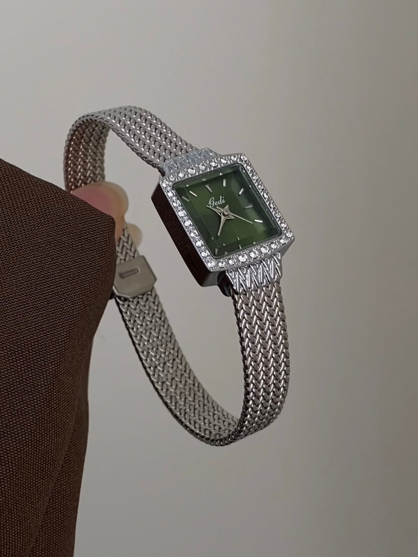 Vintage Style Emerald Green Square Face Bracelet Watch