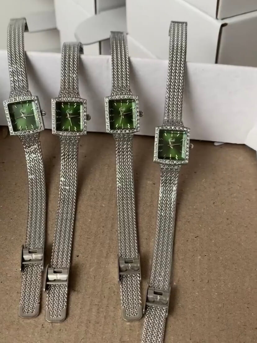 Vintage Style Emerald Green Square Face Bracelet Watch