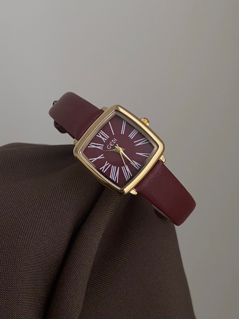 Vintage Style Square Face Red Leather Women‘s Watch