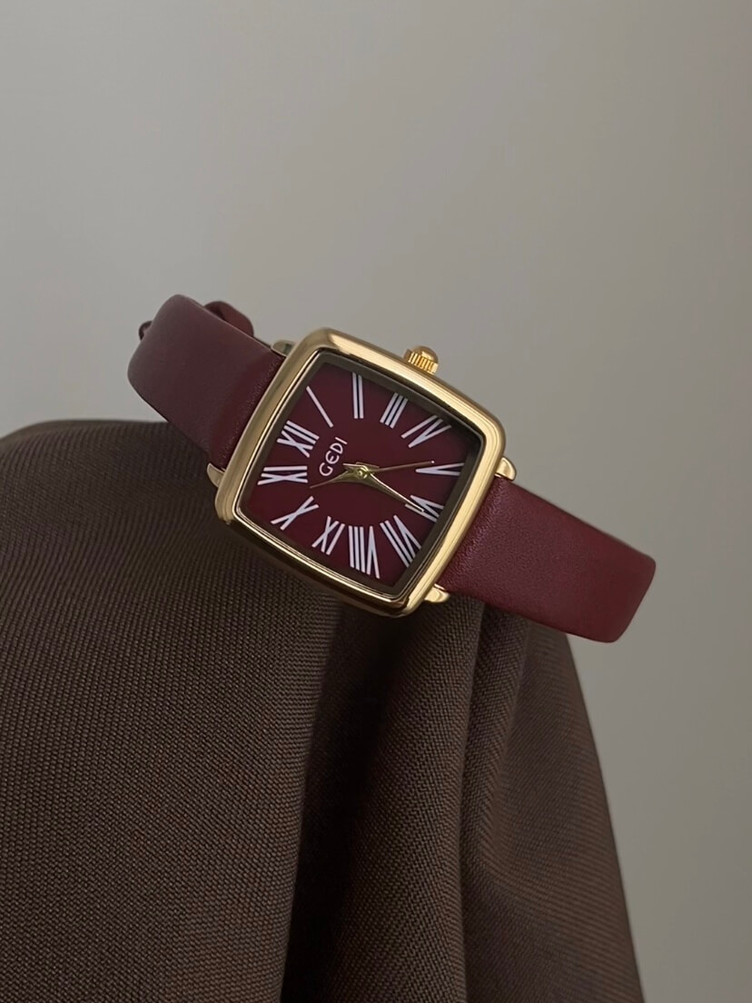 Vintage Style Square Face Red Leather Women‘s Watch