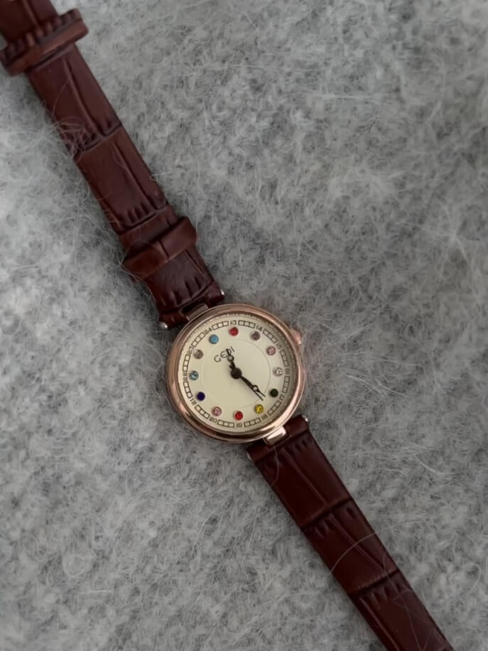 Colorful Round Face Brown Leather Watch for Ladies