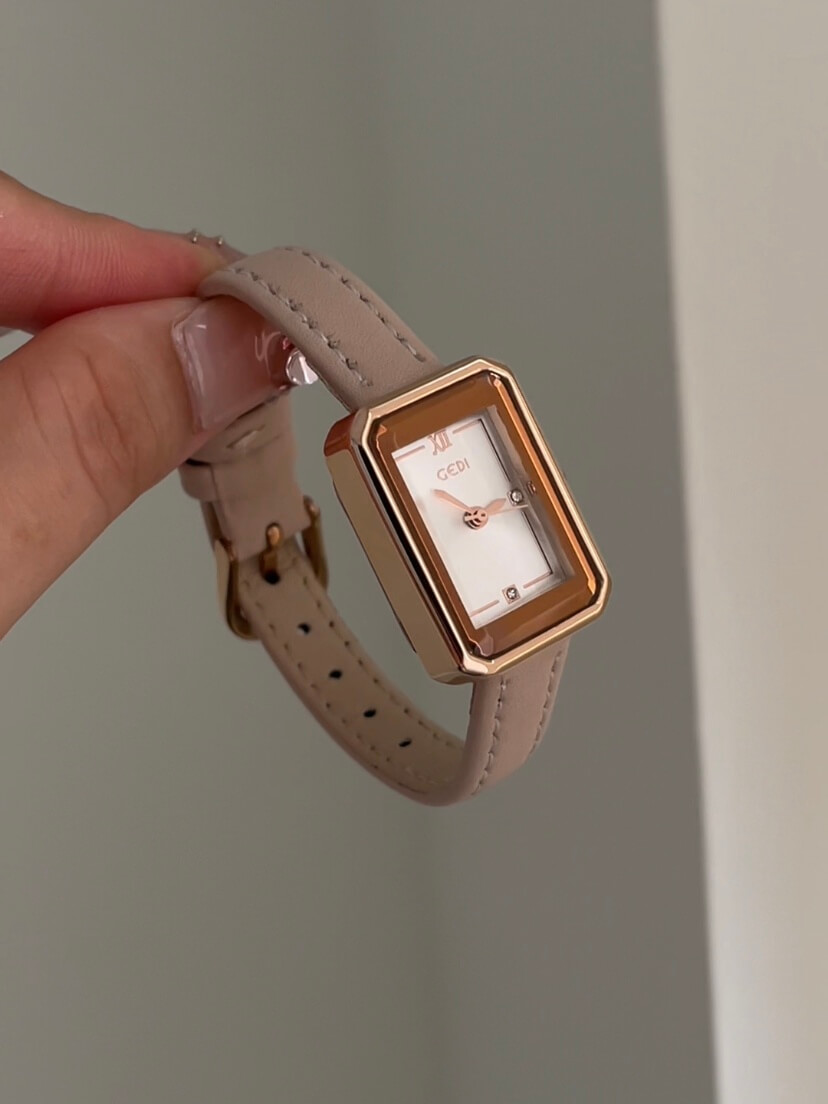 Vintage Ladies Minimalist Rectangle Brown Genuine Leather Watch